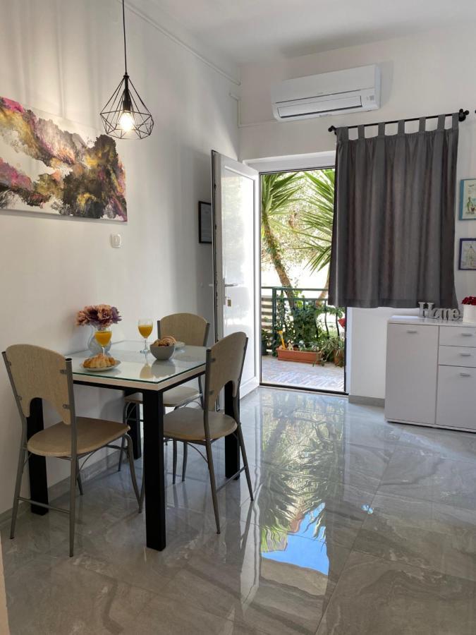 Apartment Sara โตรกีร์ ภายนอก รูปภาพ